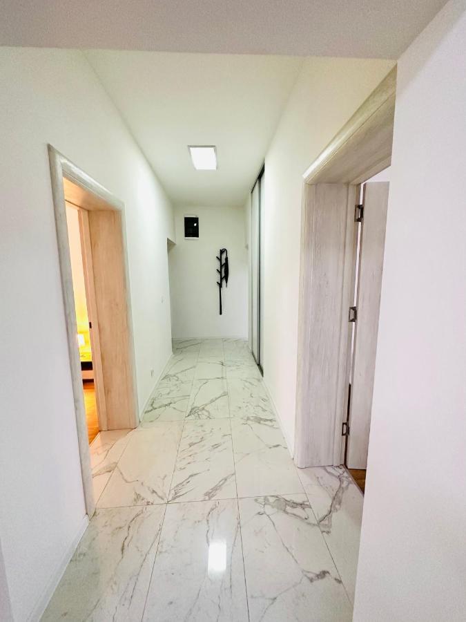 Daylight Apartment Скопье Экстерьер фото